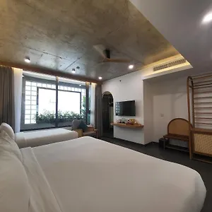 Leaf Beachfront Da Nang